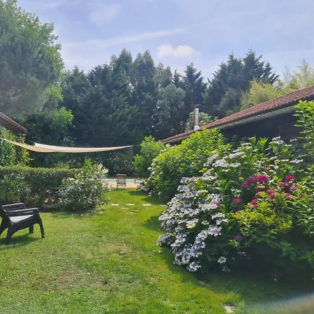 Nocleg ze śniadaniem Maison Pimoli : Hortense *